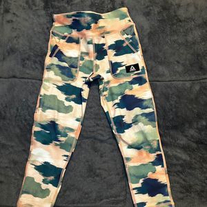 Reebok Girls Camo Joggers Multicolor Size 6 girls Pants